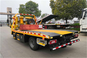 连云区道路救援拖车报价