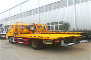 连云区附近拖车救援搭电